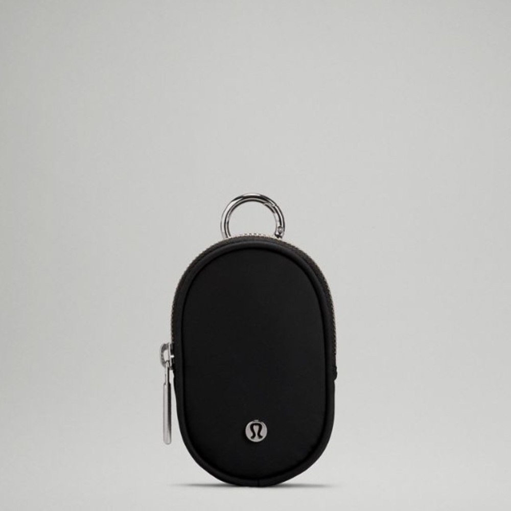 New! NWT! Rare! Lululemon Crossbody with Nano Pouch 2L W/Proof of Purchase - Picture 7 of 17